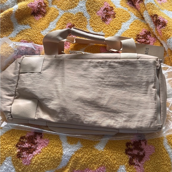 BEIS Sport Duffle - Picture 2 of 14